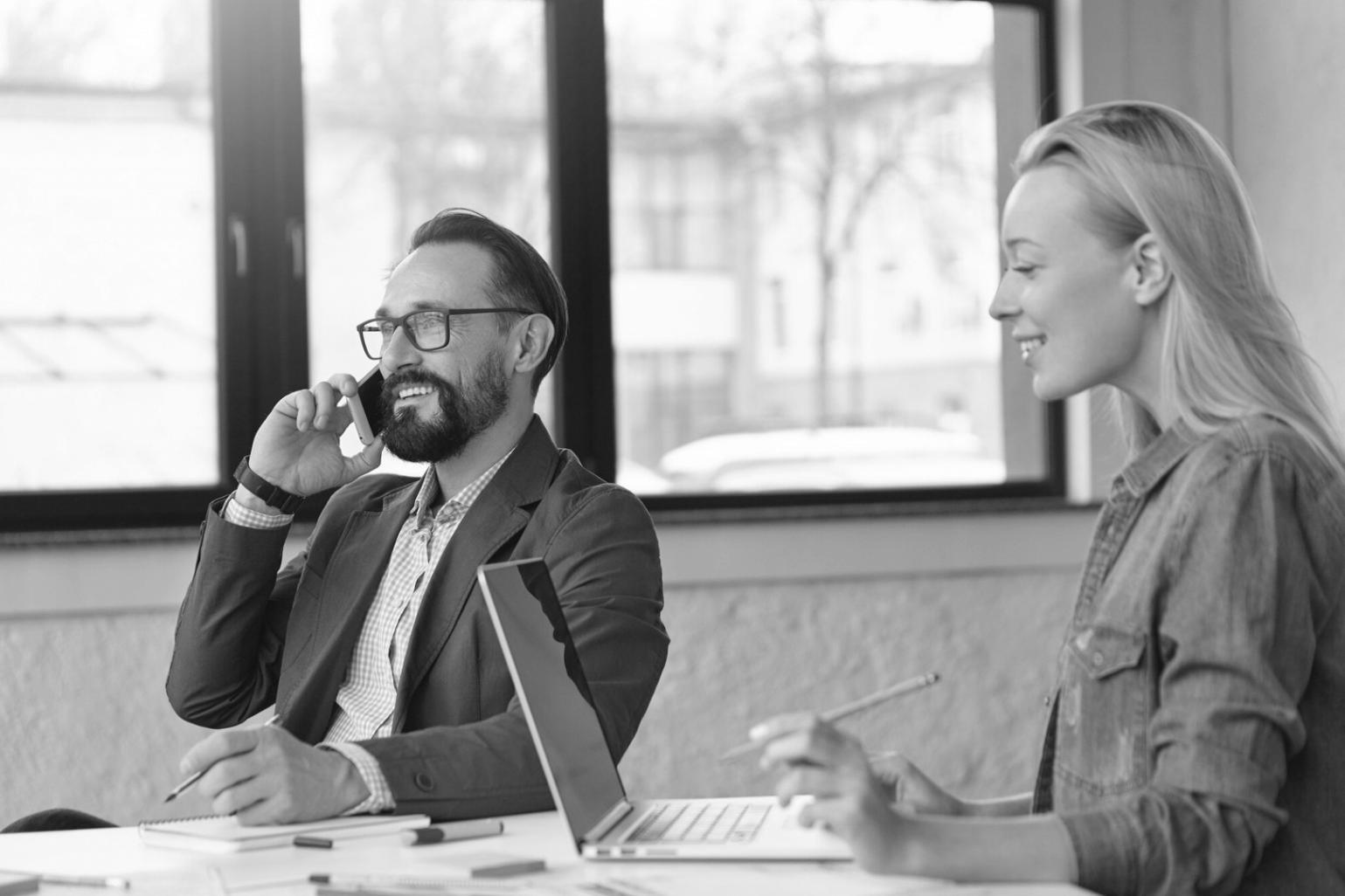 Analyse financière professionnelle avec graphiques et données